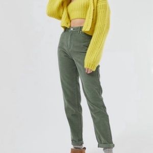 Bdg urban outfitters mom high rise corduroy dark green